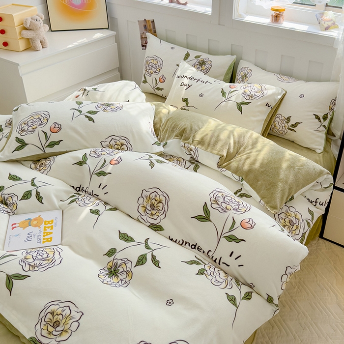 91家纺网 家纺一手货源 找家纺 枋梢家纺 2024新款加厚牛奶绒印花四件套 白色恋人