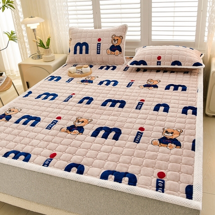 91家纺网 家纺一手货源 找家纺 （总）牵依 2025新款牛奶绒印花200g加厚夹棉保暖软床垫床褥子