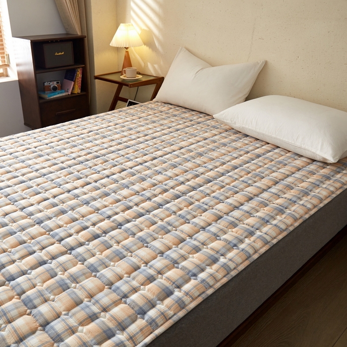 91家纺网 家纺一手货源 找家纺 祁恋婷 2024新款全棉水洗棉棉花床护垫 洛林