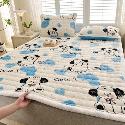 91家纺网 家纺一手货源 找家纺 （总）牵依 2025新款牛奶绒印花200g加厚夹棉保暖软床垫床褥子