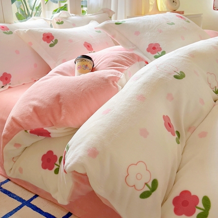 丝羽坊 2024新款加厚小清新牛奶绒印花四件套单被套床笠四件套-场景二 粉色爱恋 