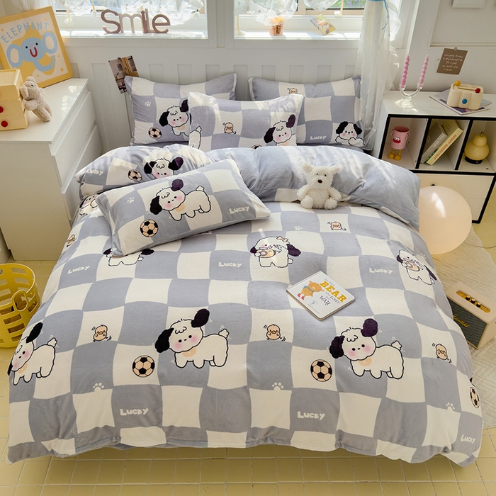 91家纺网 家纺一手货源 找家纺 枋梢家纺 2024新款加厚牛奶绒印花四件套 方块小狗