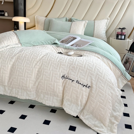 91家纺网 家纺一手货源 找家纺 2024秋冬新款时尚宽边立体剪花刺绣加厚牛奶绒四件套-赫莲娜系列 赫莲娜嫩绿