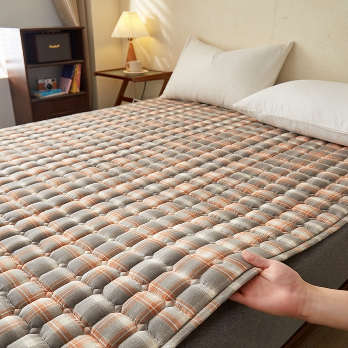 91家纺网 家纺一手货源 找家纺 祁恋婷 2024新款全棉水洗棉棉花床护垫 洛卡