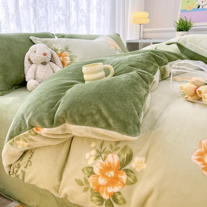 91家纺网 家纺一手货源 找家纺 青螺家纺 2024加厚高克重保暖爆款小清新牛奶绒印花双面绒单被套 清颜