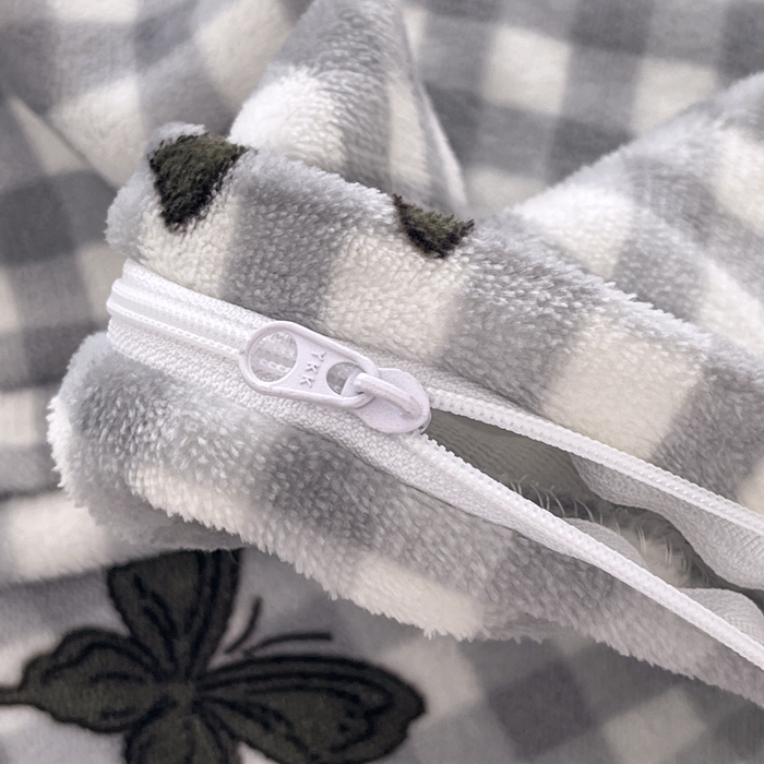 91家纺网 家纺一手货源 找家纺 青螺家纺 2024加厚高克重保暖爆款小清新牛奶绒印花双面绒单被套 蝴蝶结灰