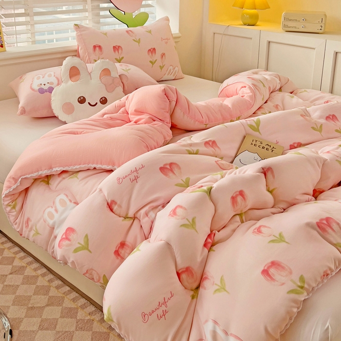 91家纺网 家纺一手货源 找家纺 2024新款A类水洗棉印花超柔保暖冬被 蓓蕾兔兔