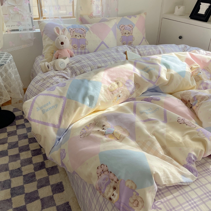 91家纺网 家纺一手货源 找家纺 六巷胡同 2024新款40支全棉纯棉INS洛丽塔卡通甜美少女心系列四件套 紫色贪睡熊