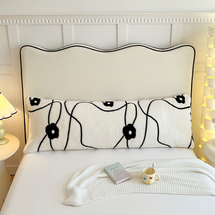 91家纺网 家纺一手货源 找家纺 梦舒羽 2025新款兔毛绒印花双人枕套牛奶绒加长枕芯套雪花绒枕头套绘梦花朵-黑