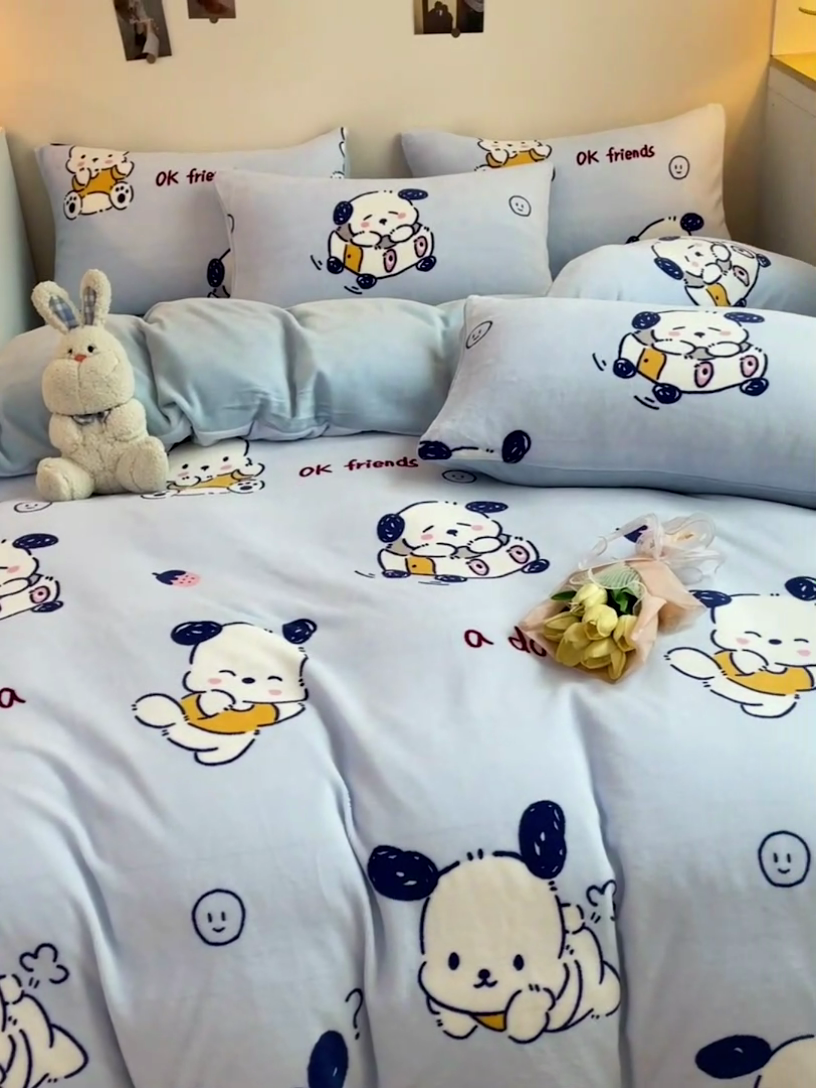 91家纺网 家纺一手货源 找家纺 西引力 2024新款加厚小清新牛奶绒四件套床单款床笠款单被套爆款 调皮狗蓝