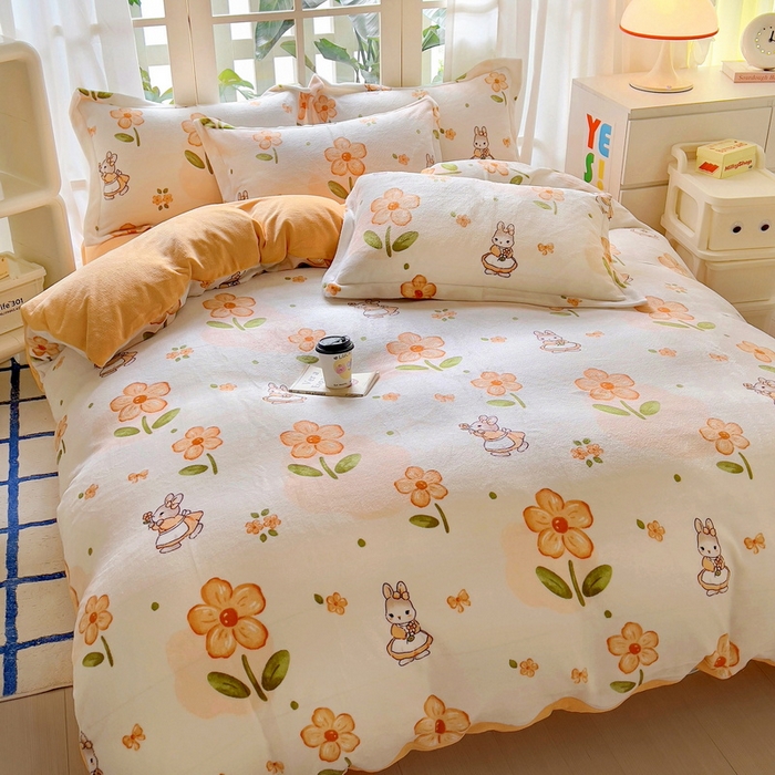 91家纺网 家纺一手货源 找家纺 丝羽坊 2024新款加厚小清新牛奶绒印花四件套单被套床笠四件套-场景二 花小兔