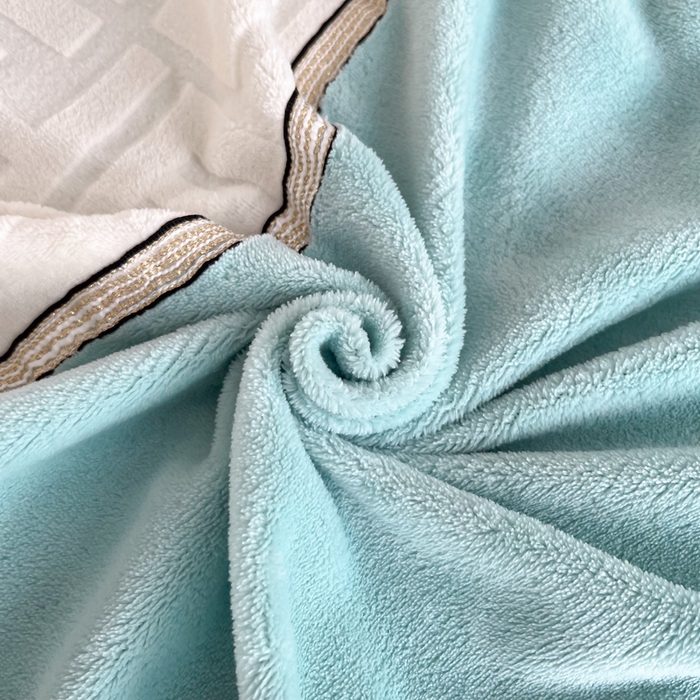 91家纺网 家纺一手货源 找家纺 2024秋冬新款时尚宽边立体剪花刺绣加厚牛奶绒四件套-赫莲娜系列 赫莲娜水兰