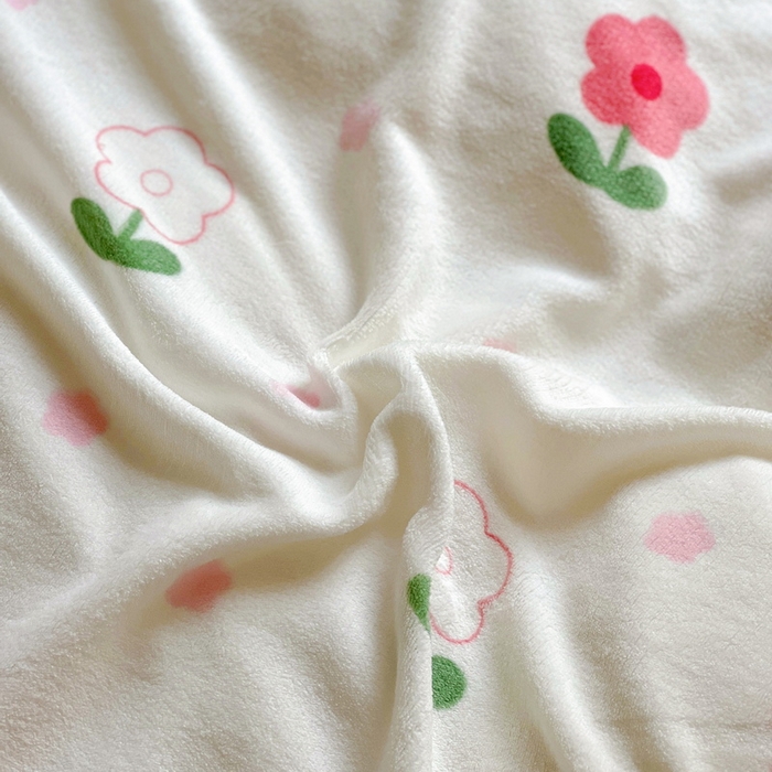 91家纺网 家纺一手货源 找家纺 丝羽坊 2024新款加厚小清新牛奶绒印花四件套单被套床笠四件套-场景二 粉色爱恋 