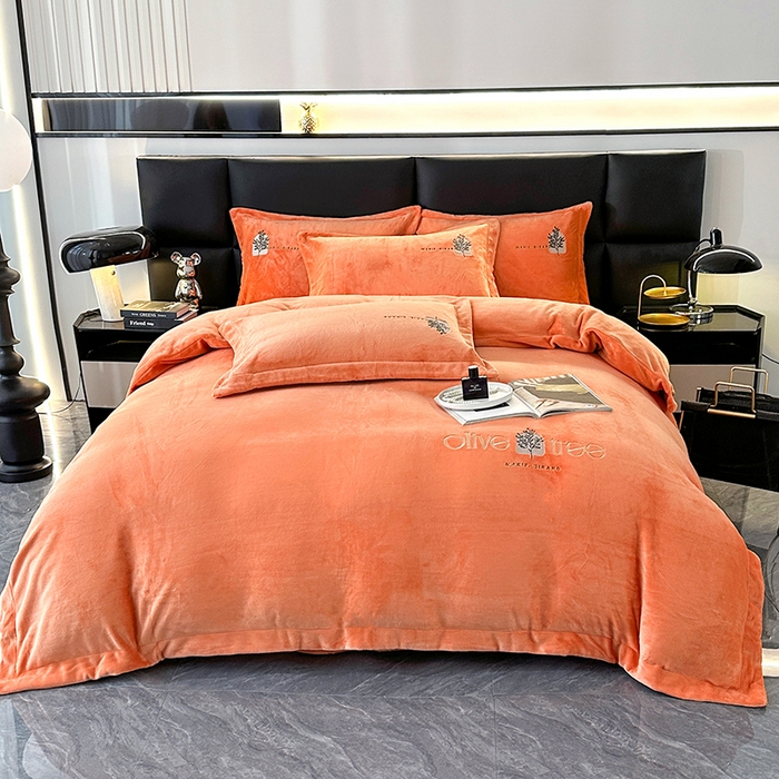 91家纺网 家纺一手货源 找家纺 橘姿家纺 2024新款高克重九斤牛奶绒绣花四件套 相伴-桔