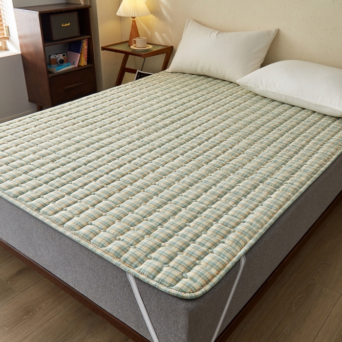 91家纺网 家纺一手货源 找家纺 祁恋婷 2024新款全棉水洗棉棉花床护垫 绿小格