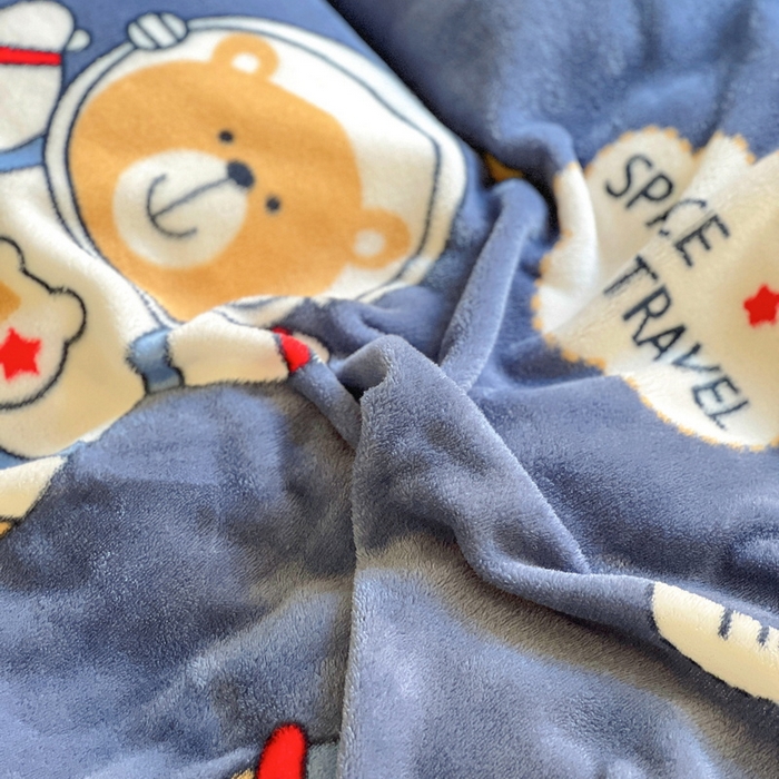 91家纺网 家纺一手货源 找家纺 丝羽坊 2024新款加厚小清新牛奶绒印花四件套单被套床笠四件套-场景二 漫游太空