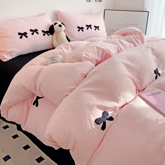 91家纺网 家纺一手货源 找家纺 森璐家纺 2024新款1水洗棉毛巾绣四件套蝴蝶结学生宿舍三件套（含买家秀） 蝴蝶结-粉黑