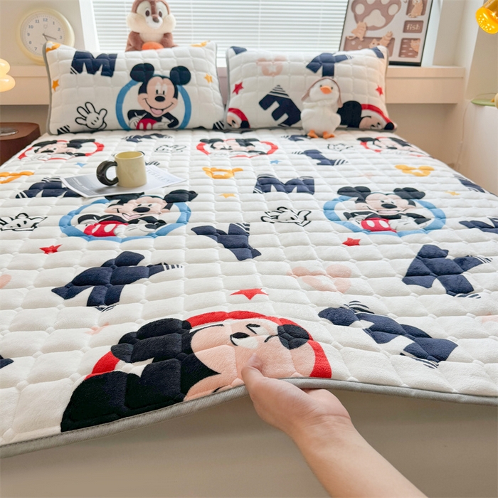 91家纺网 家纺一手货源 找家纺 迪梦思 2024新款正版授权卡通牛奶绒床垫床护垫 学生床垫床笠 酷酷米奇-床垫款