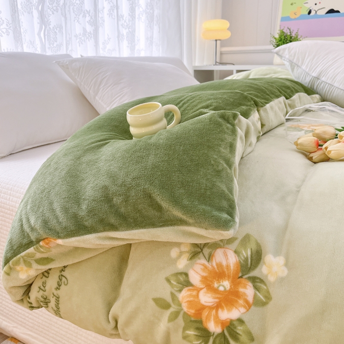 91家纺网 家纺一手货源 找家纺 青螺家纺 2024加厚高克重保暖爆款小清新牛奶绒印花双面绒单被套 清颜