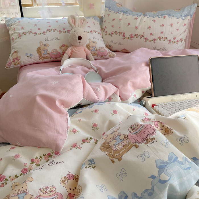 91家纺网 家纺一手货源 找家纺 六巷胡同 2024新款40支全棉纯棉INS洛丽塔卡通甜美少女心系列四件套 露西花园熊