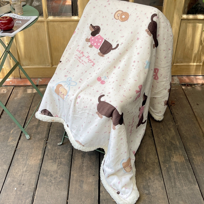 91家纺网 家纺一手货源 找家纺 萝莉家纺 2024秋冬新款多功能加厚牛奶绒羊羔绒多功能毛毯 调皮狗