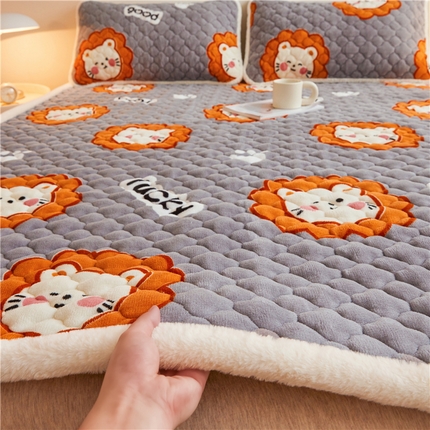 91家纺网 家纺一手货源 找家纺 （总）喜居 2024新款A类加厚牛奶绒床褥垫床垫子薄床垫