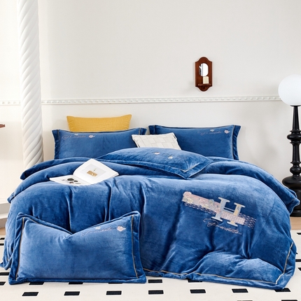 91家纺网 家纺一手货源 找家纺 （总）昊翔2024新款牛奶绒刺绣四件套