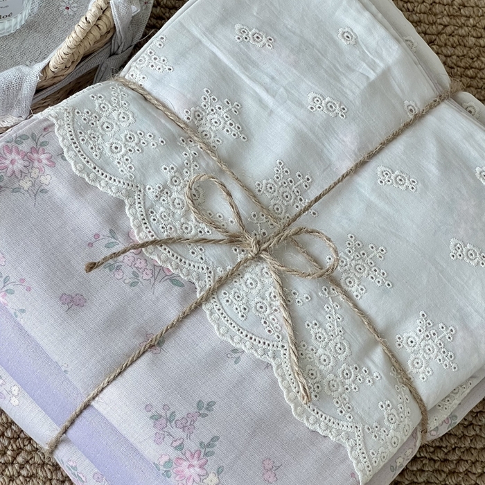 91家纺网 家纺一手货源 找家纺 2024新款全棉印花双层纱四件套--蕾丝花边款 花之棠