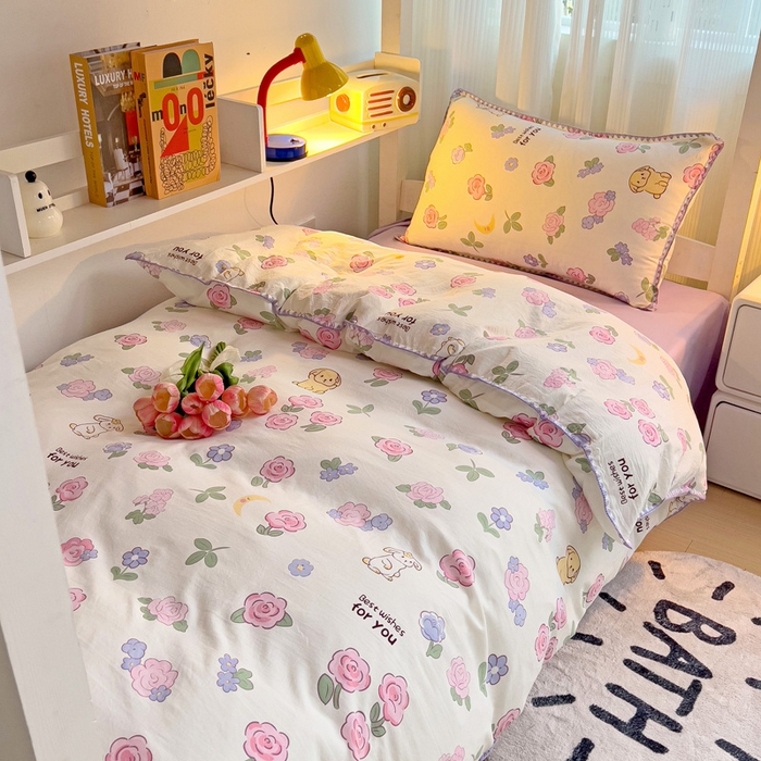 91家纺网 家纺一手货源 找家纺 贝扬思家纺 2024新款贝壳绣水洗双层纱系列-8月新品（学生三件套） 半眠日记