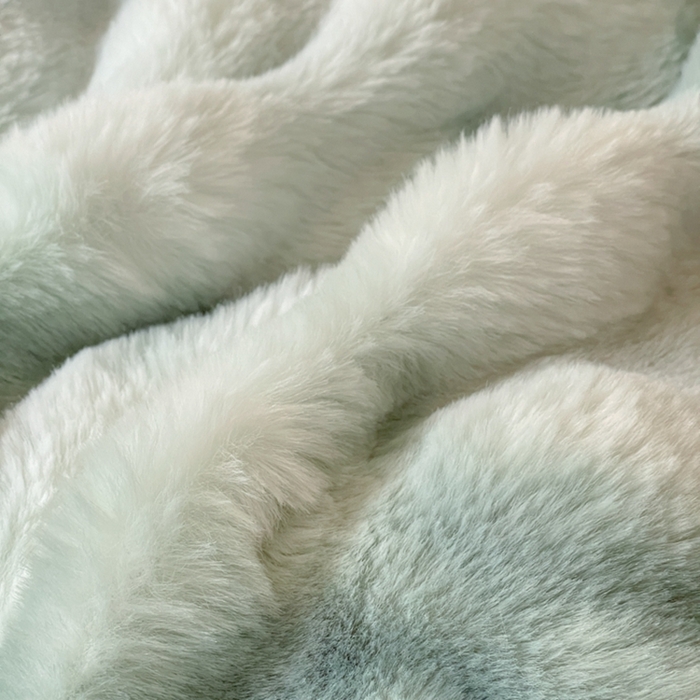 91家纺网 家纺一手货源 找家纺 星座家纺 2025新款大泡泡兔兔绒四件套-场景1 淡雅绿