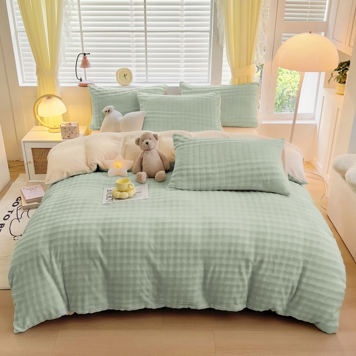 91家纺网 家纺一手货源 找家纺 琪琪阁家纺 2024新款牛奶绒泡泡绒四件套 抹茶绿