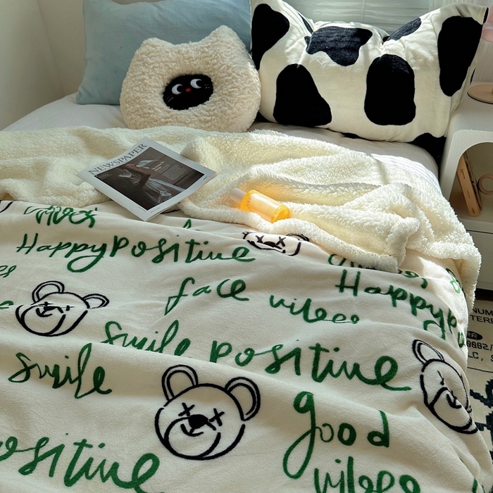 91家纺网 家纺一手货源 找家纺 萝莉家纺 2024秋冬新款多功能加厚牛奶绒羊羔绒多功能毛毯 字母熊