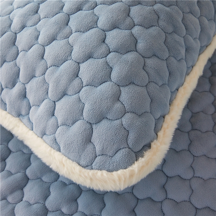 91家纺网 家纺一手货源 找家纺 喜居 2024新款A类加厚牛奶绒床褥子学生床垫子薄床垫床褥垫 轻奢蓝