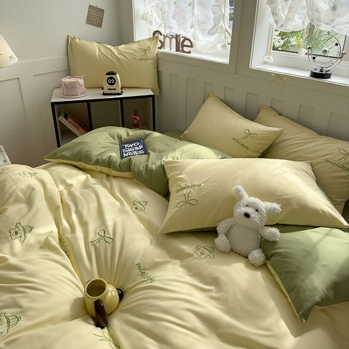 91家纺网 家纺一手货源 找家纺 曼谷 帽子狗刺绣四件套磨毛床上用品水洗棉三件套件 帽子狗-芝士绿