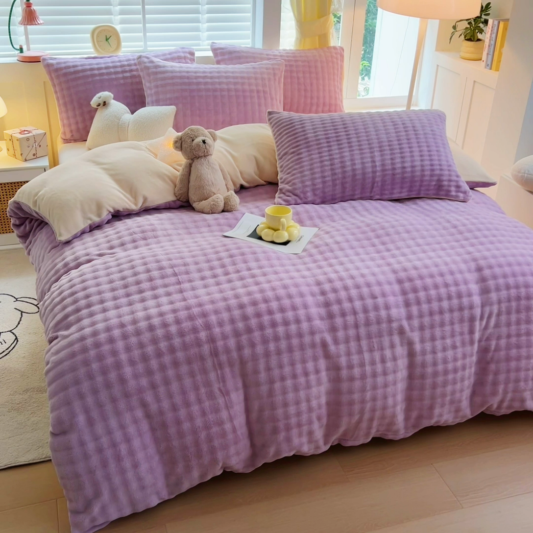 91家纺网 家纺一手货源 找家纺 琪琪阁家纺 2024新款牛奶绒泡泡绒单被套 香芋紫