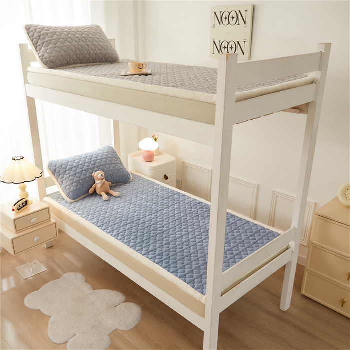 91家纺网 家纺一手货源 找家纺 喜居 2024新款A类加厚牛奶绒床褥子学生床垫子薄床垫床褥垫 轻奢蓝