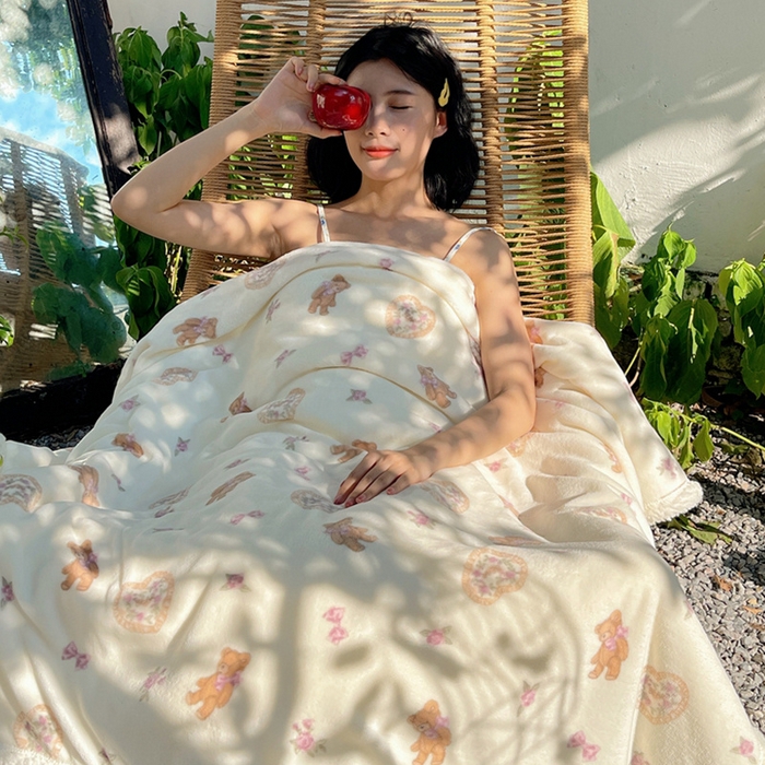 91家纺网 家纺一手货源 找家纺 萝莉家纺 2024秋冬新款多功能加厚牛奶绒羊羔绒多功能毛毯 花束熊