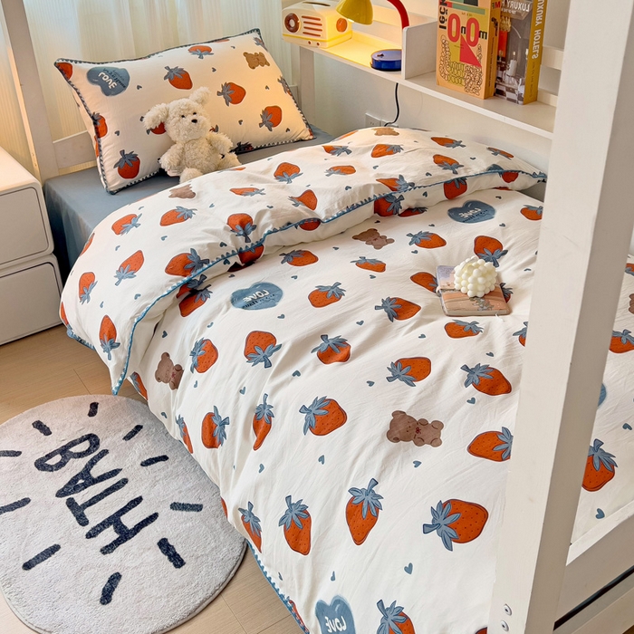 91家纺网 家纺一手货源 找家纺 贝扬思家纺 2024新款贝壳绣水洗双层纱系列-8月新品（学生三件套） 莓天开心