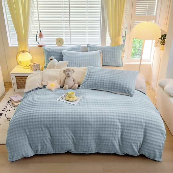 91家纺网 家纺一手货源 找家纺 琪琪阁家纺 2024新款牛奶绒泡泡绒四件套 雾霾蓝