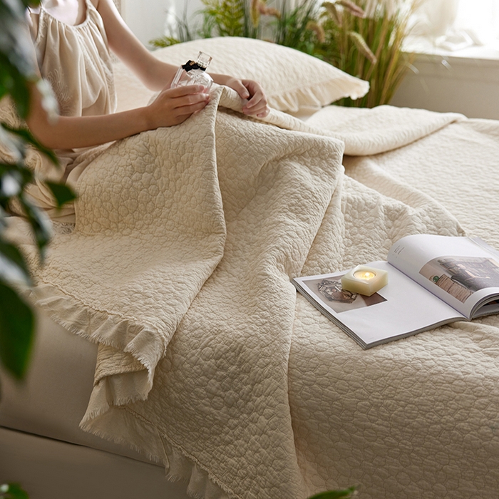 91家纺网 家纺一手货源 找家纺 安莱生活 2024新品百分百全棉密道绗缝成品酵素洗多功能床盖三件套 菊海