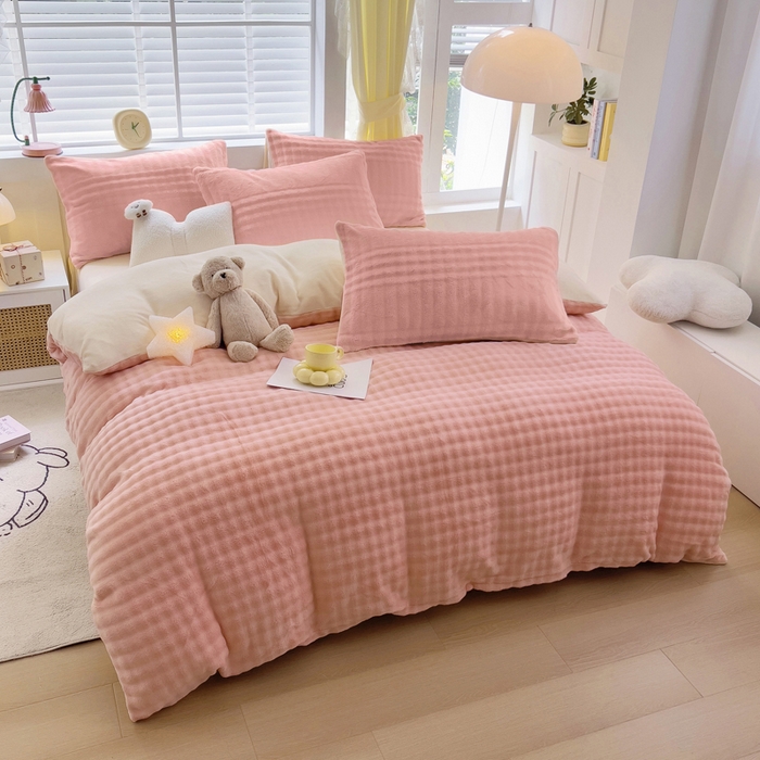 91家纺网 家纺一手货源 找家纺 琪琪阁家纺 2024新款牛奶绒泡泡绒单被套 樱花粉