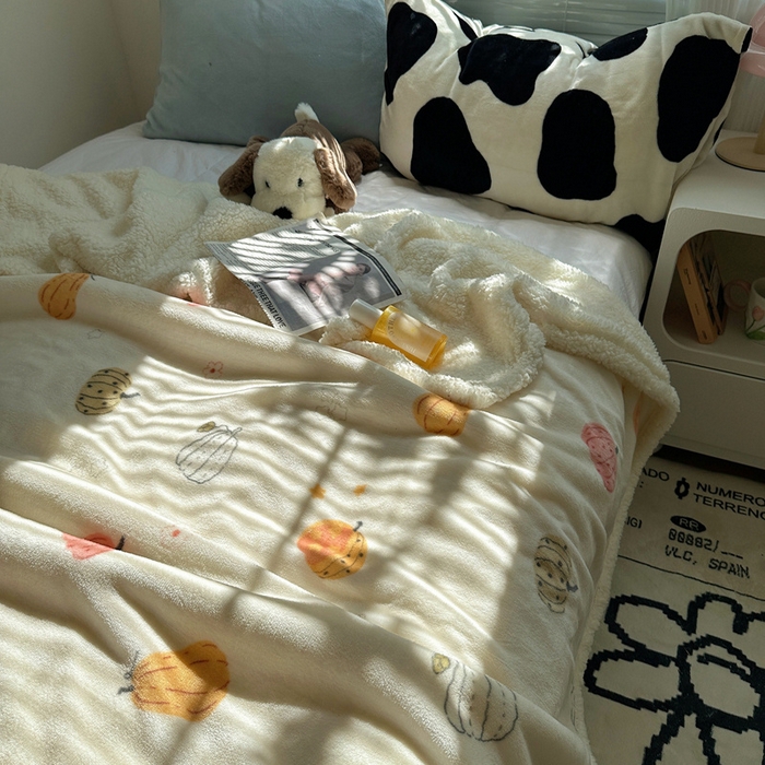 91家纺网 家纺一手货源 找家纺 萝莉家纺 2024秋冬新款多功能加厚牛奶绒羊羔绒多功能毛毯 炫彩南瓜