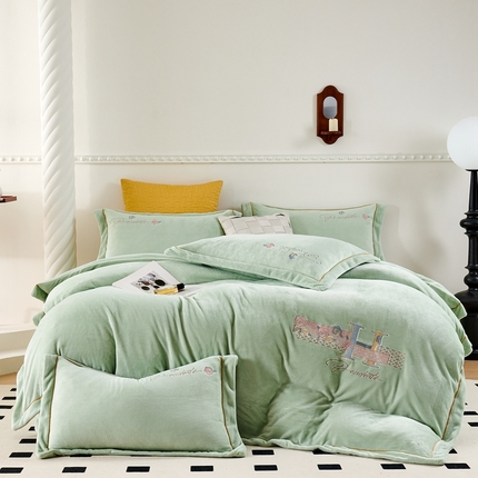 91家纺网 家纺一手货源 找家纺 （总）昊翔2024新款牛奶绒刺绣四件套