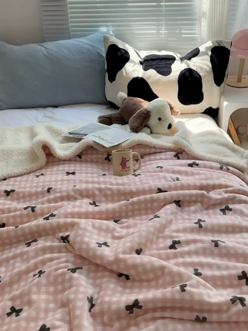 91家纺网 家纺一手货源 找家纺 萝莉家纺 2024秋冬新款多功能加厚牛奶绒羊羔绒多功能毛毯 恬梦粉黑