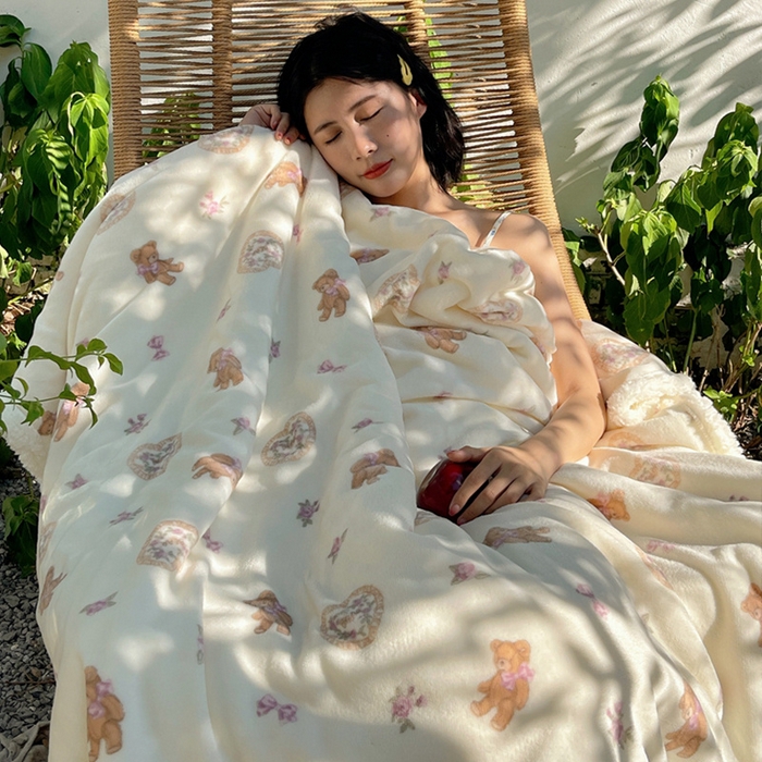 91家纺网 家纺一手货源 找家纺 萝莉家纺 2024秋冬新款多功能加厚牛奶绒羊羔绒多功能毛毯 花束熊