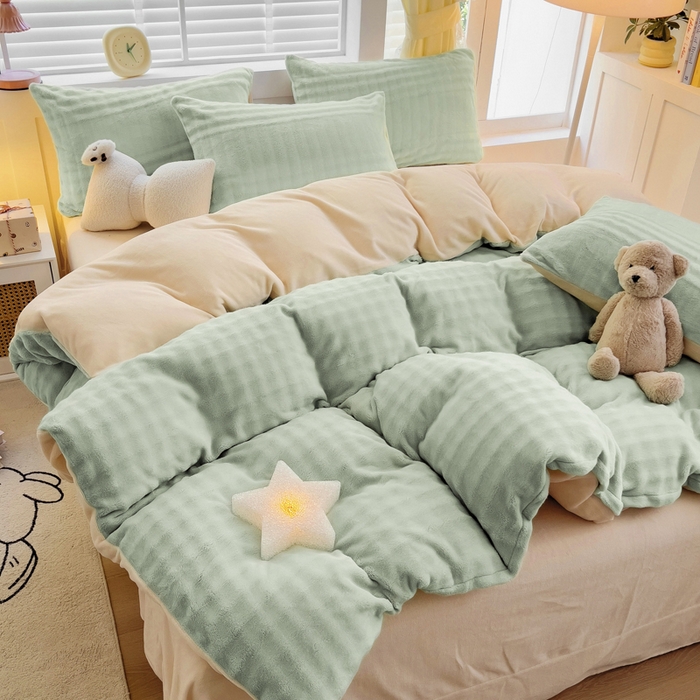 91家纺网 家纺一手货源 找家纺 琪琪阁家纺 2024新款牛奶绒泡泡绒单被套 抹茶绿