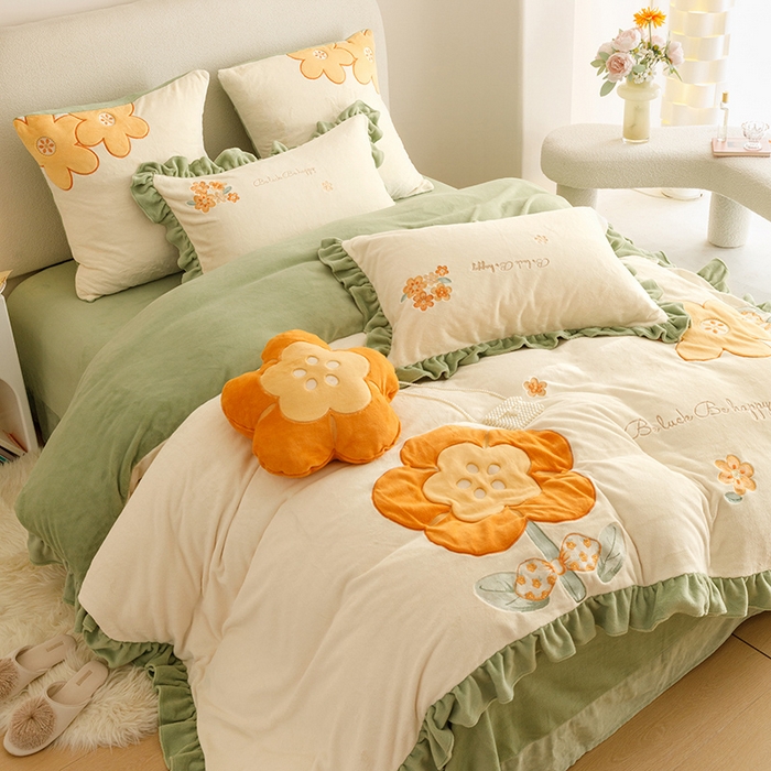 91家纺网 家纺一手货源 找家纺 绒梦里 2024新款加厚韩版贴布绣花牛奶绒-梦之花系列 梦之花-青春绿