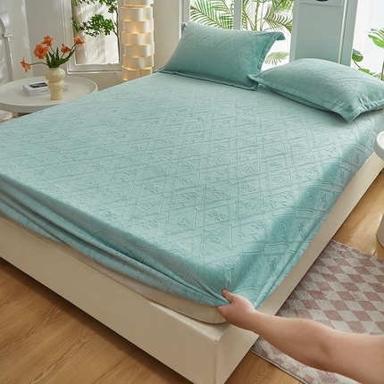 云玲时尚 2025新款纯色雕花绒牛奶绒床笠床罩床垫套 雕花庄园玫瑰 水绿
