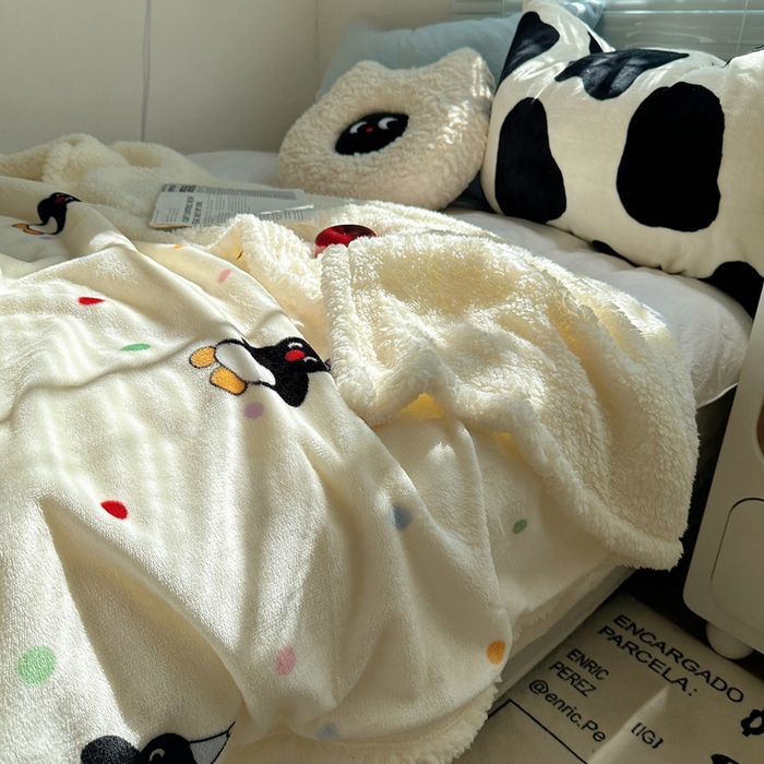 91家纺网 家纺一手货源 找家纺 萝莉家纺 2024秋冬新款多功能加厚牛奶绒羊羔绒多功能毛毯 小企鹅