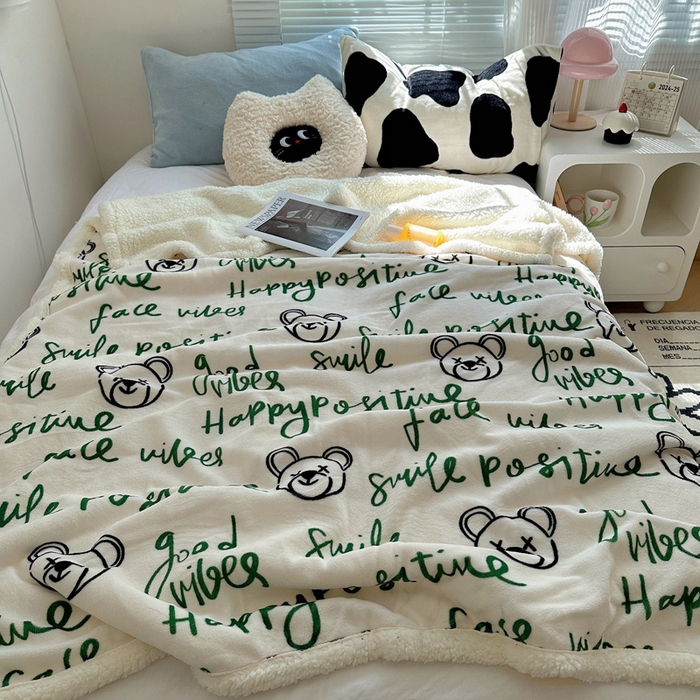 91家纺网 家纺一手货源 找家纺 萝莉家纺 2024秋冬新款多功能加厚牛奶绒羊羔绒多功能毛毯 字母熊